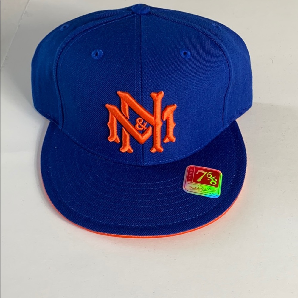 Mitchell & Ness Fitted Hat